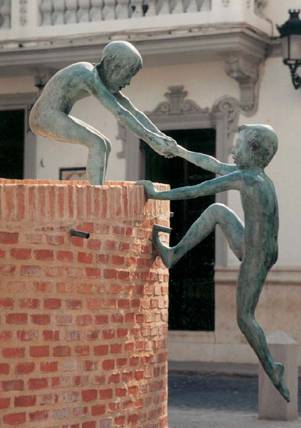 Monumento-fuente de la Plaza de la Cort, en Albalat de la Ribera (detalles). 1995.